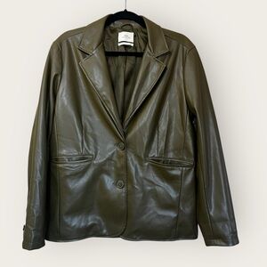 URBAN OUTFITTERS Jules Oversized Faux Leather Women’s Blazer in Moss
